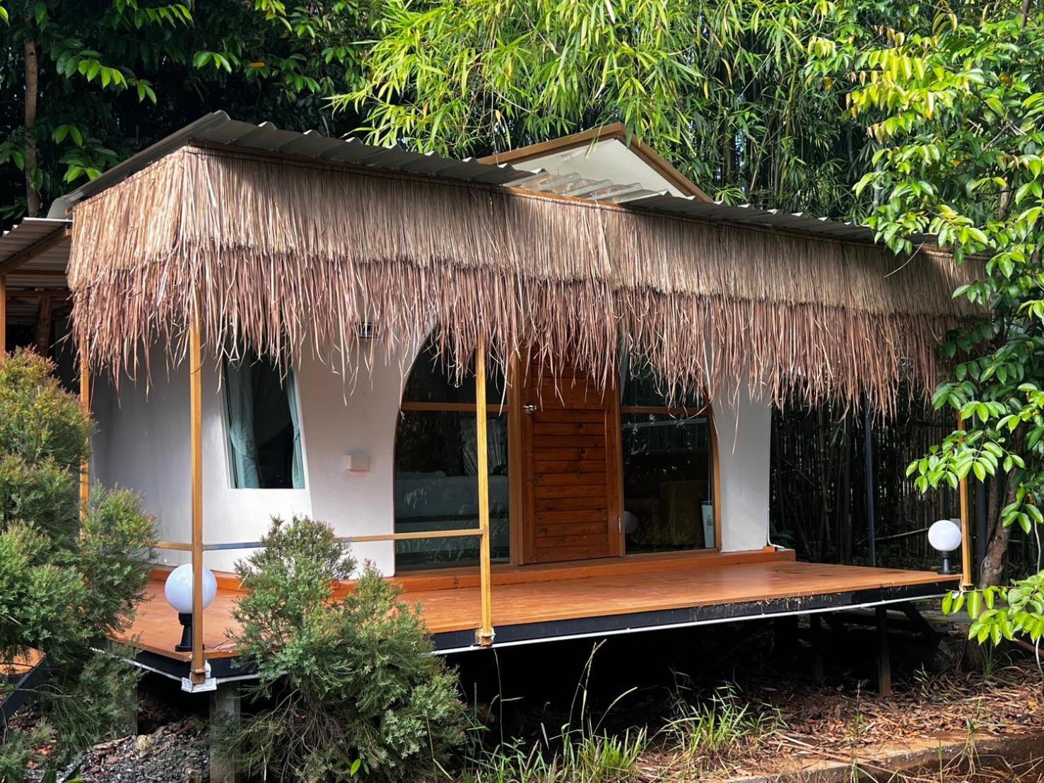 Baan Nai Baan Nok Resort Nakhonnajok Kültér fotó