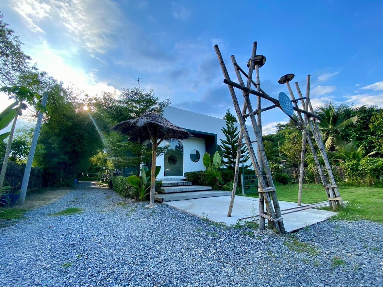 Baan Nai Baan Nok Resort Nakhonnajok Kültér fotó