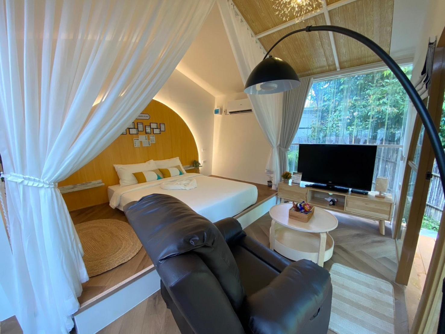 Baan Nai Baan Nok Resort Nakhonnajok Kültér fotó