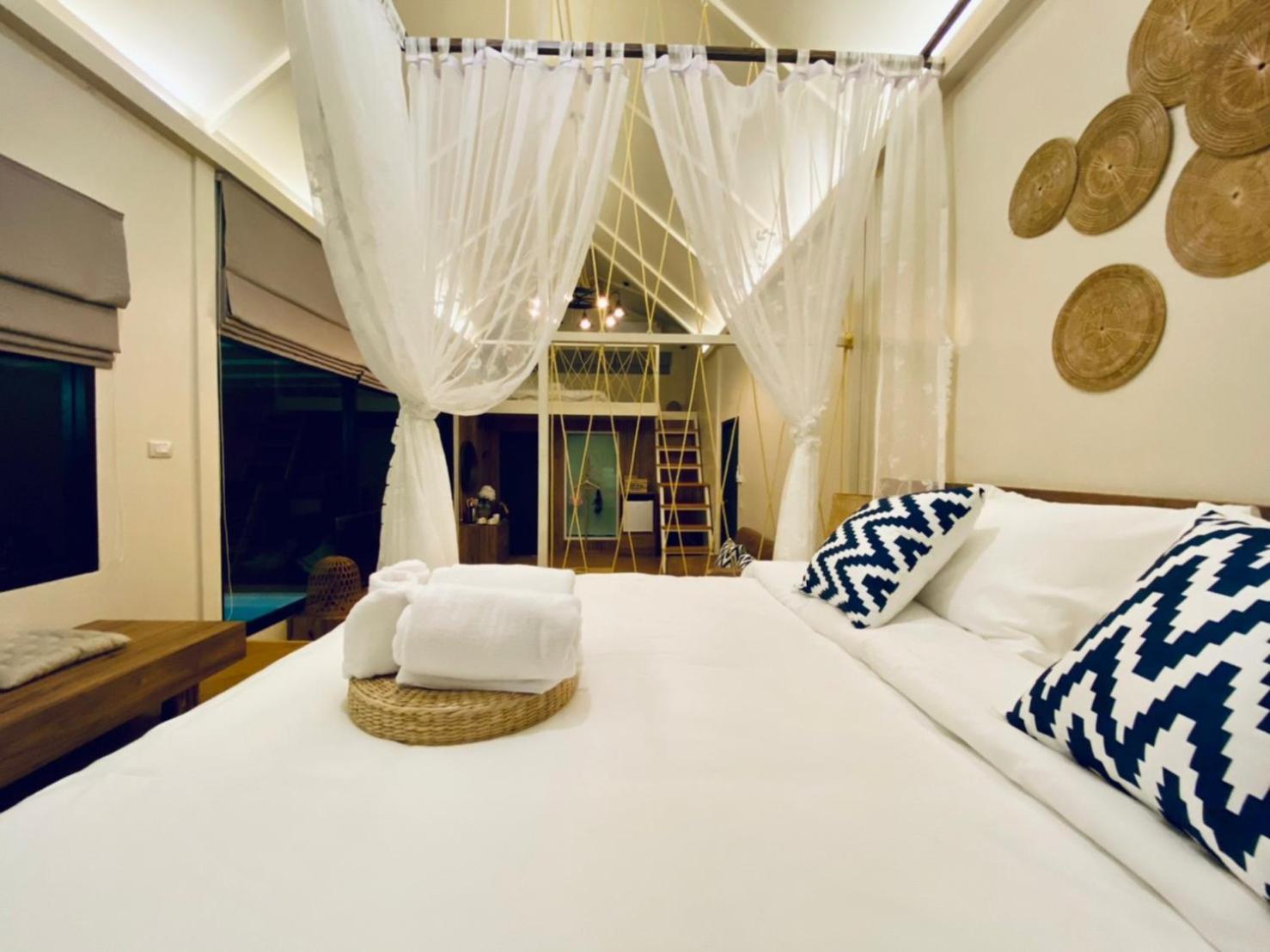 Baan Nai Baan Nok Resort Nakhonnajok Kültér fotó