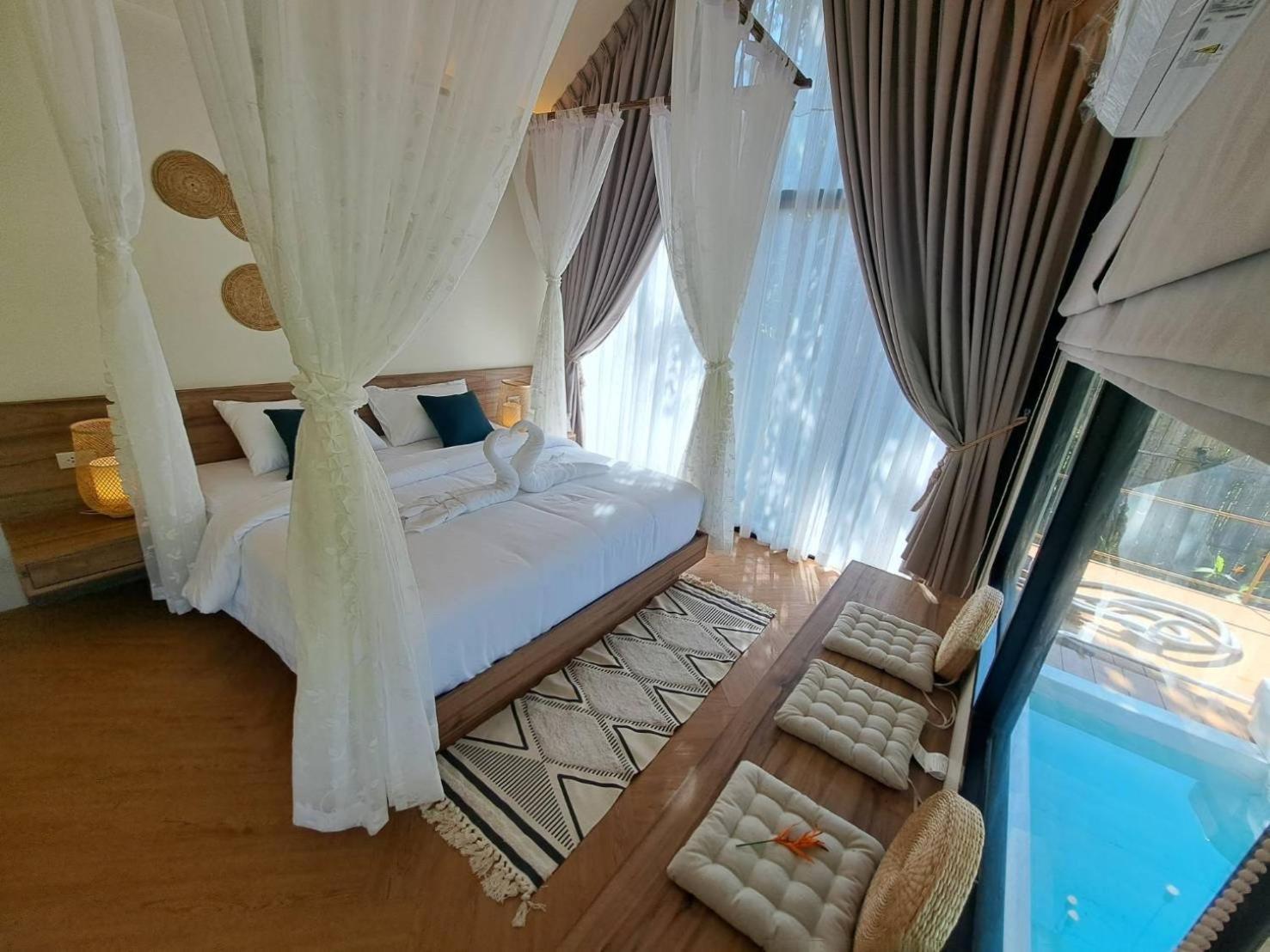 Baan Nai Baan Nok Resort Nakhonnajok Kültér fotó