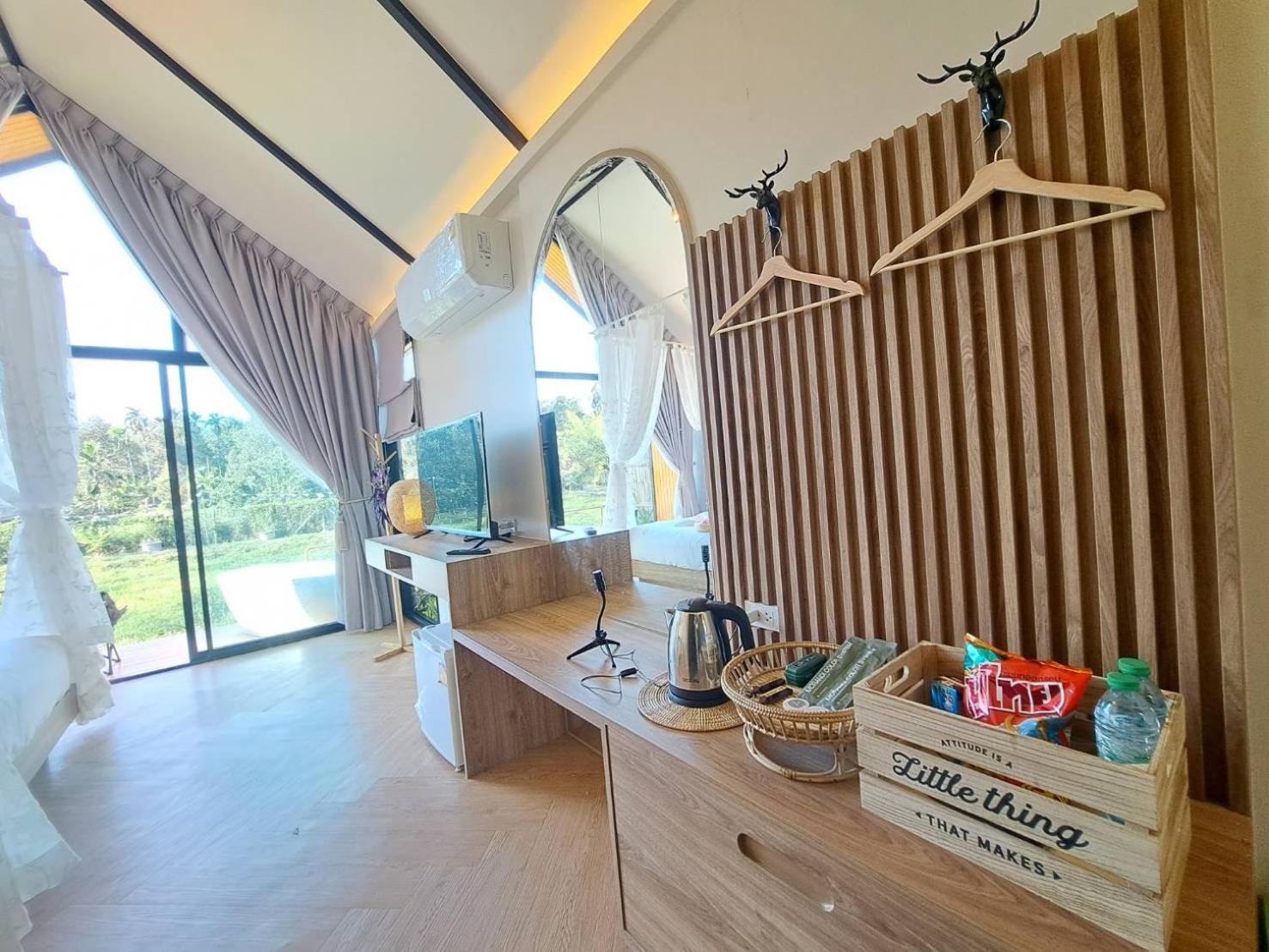 Baan Nai Baan Nok Resort Nakhonnajok Kültér fotó